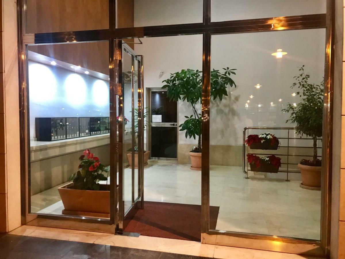 Apartamento Paseo Maritimo Antonio Banderas マラガ エクステリア 写真